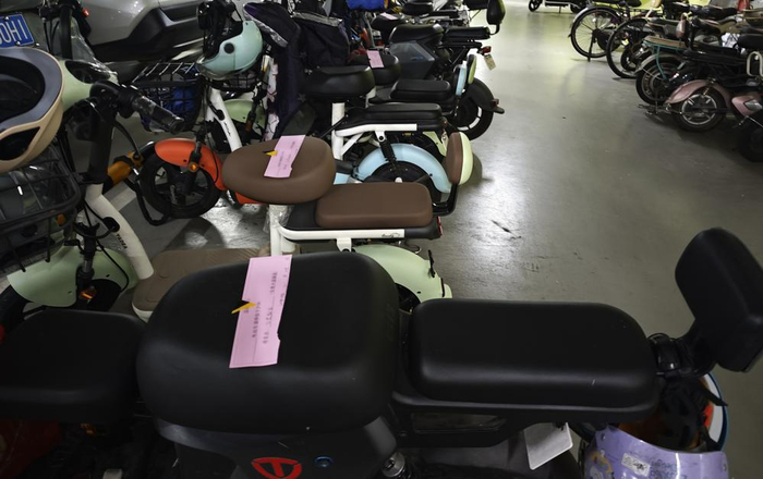 多家商超地下车库禁停电动车 城中村消防问题引…|电动自行车|东莞市