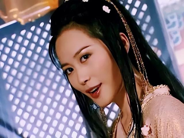 53岁俞飞鸿不婚不育近照惊为天人其实她的野心被低估了