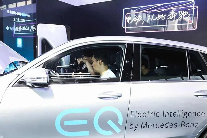 图源梅赛德斯-奔驰官微