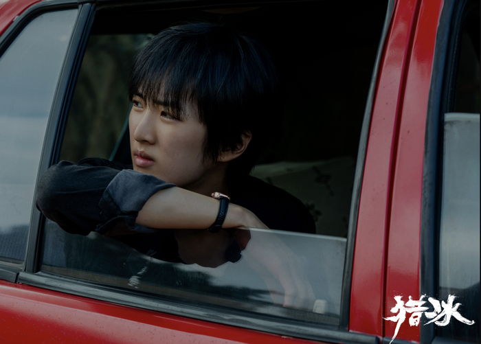 姚安娜饰演的实习警察