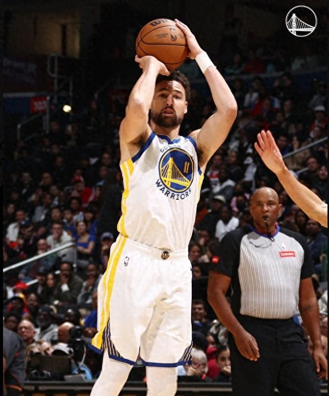 保罗复出汤普森25分勇士送奇才12连败