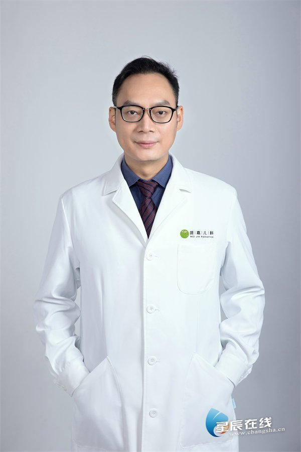 陈鹏:走进繁花深处的啄木鸟|禽流感|健康管理|陈鹏_新浪新闻