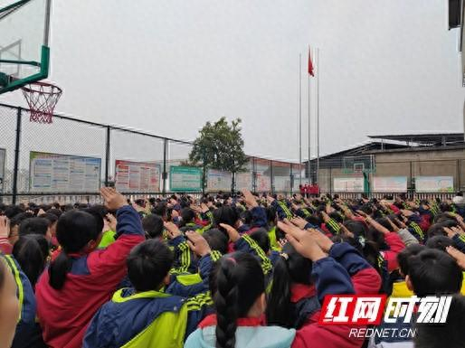 崇文小学举行2024年春季开学典礼暨安全教育第一课活动