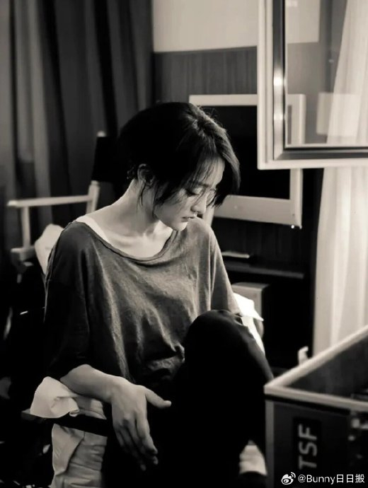 周迅 每个回眸侧脸都有强烈的故事感……|周迅_新浪新闻