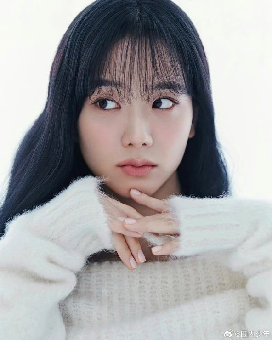 金智秀演员公式照更新,这完全就是韩剧女主角吧!