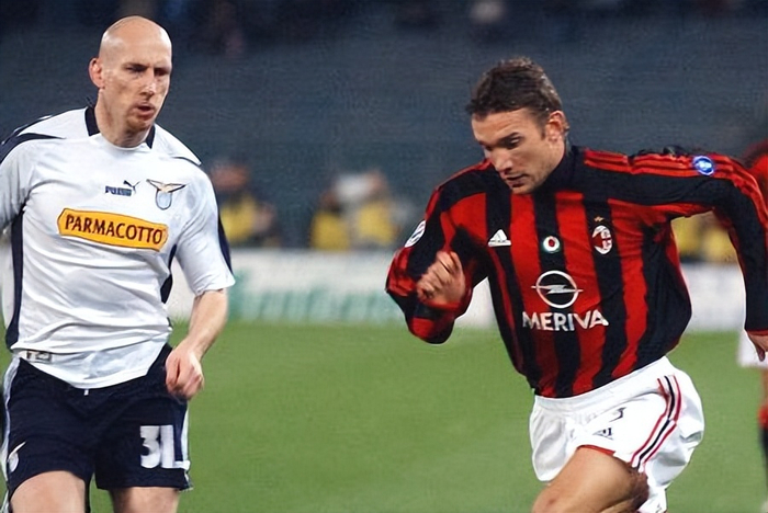 ac米兰队史今天:2004年大金毛鱼跃建功,时隔9年,1