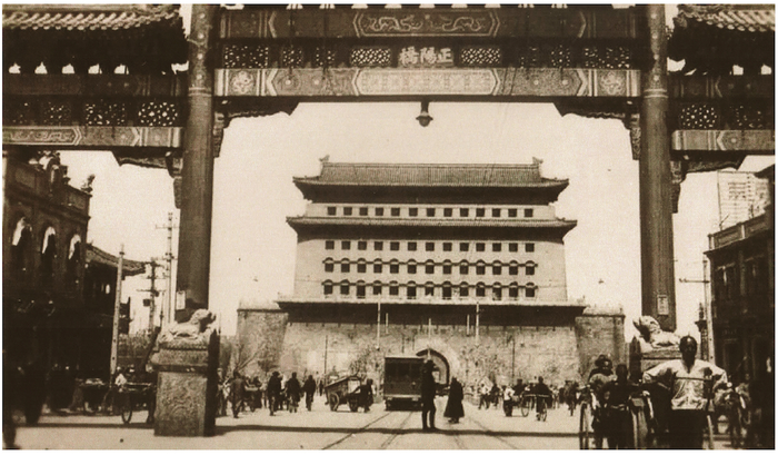 改造后的前门大街旧影