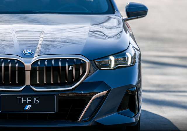 开完全新宝马5系,是熟悉的味道还多了智驾|宝马5系|bmw|i5_新浪新闻