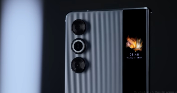 传音 Tecno Phantom Ultimate 卷轴屏手机亮相 MWC 2024|传音|Tecno|IT之家_新浪新闻