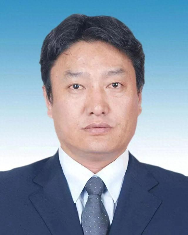 云南迪庆州常务副州长江楚主动投案接受审查调查|迪庆