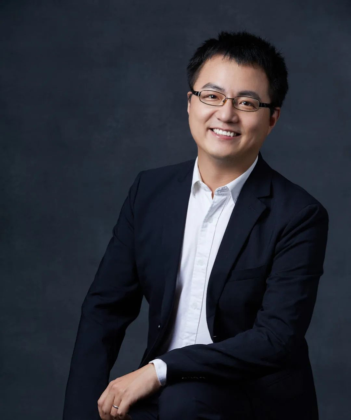 专访| 黄炜:年轻人不愿意生育,主要原因是生孩子的成本较高|黄炜_新浪