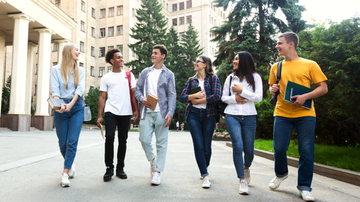 新生好评最高的美国大学是?哈佛竟掉出50名之外!