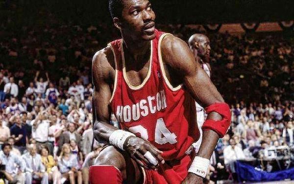 中锋|大鲨鱼|奥拉朱旺_新浪新闻