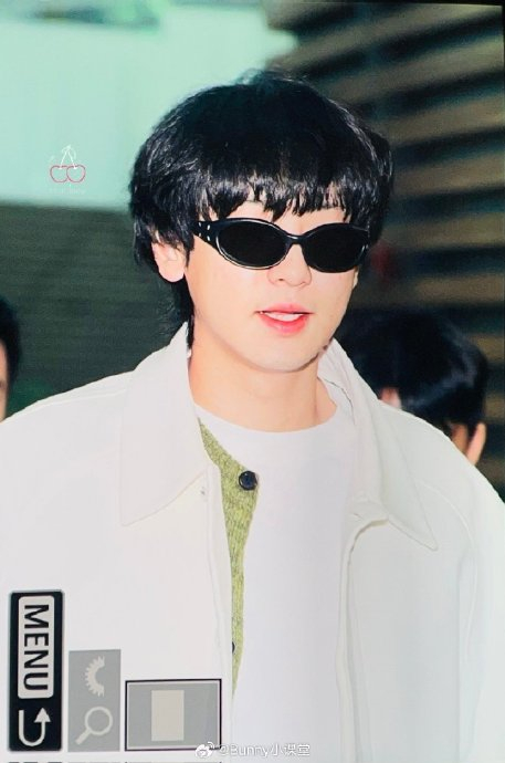 朴灿烈最新机场生图,过年吃得挺好|朴灿烈|机场_新浪新闻