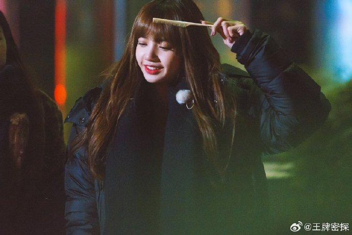 早期lisa真真的是人间芭比啊……|芭比|真真|人间_新浪新闻