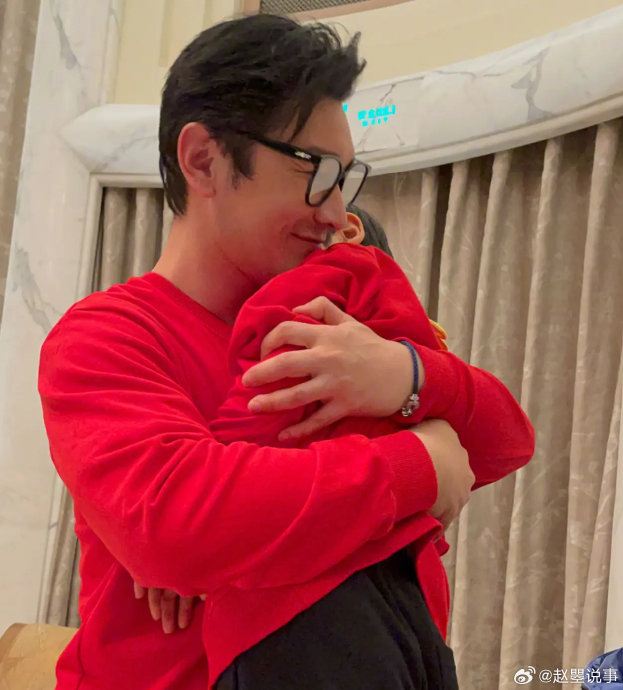 2月29日,黄晓明儿子小海绵引发网友热议,据悉……|海绵|黄晓明|杨颖