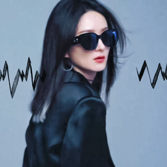 赵丽颖墨镜搭配银白色挑染,好帅好帅…美到失语|赵丽颖|银白色|墨镜