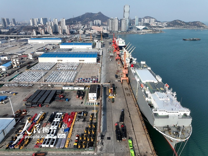 江苏连云港:汽车出口运输忙|江苏省|东方市|连云港市_新浪新闻