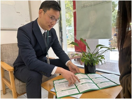 品质服务不将就,链家经纪人以专业书写职业价值|链家_新浪新闻