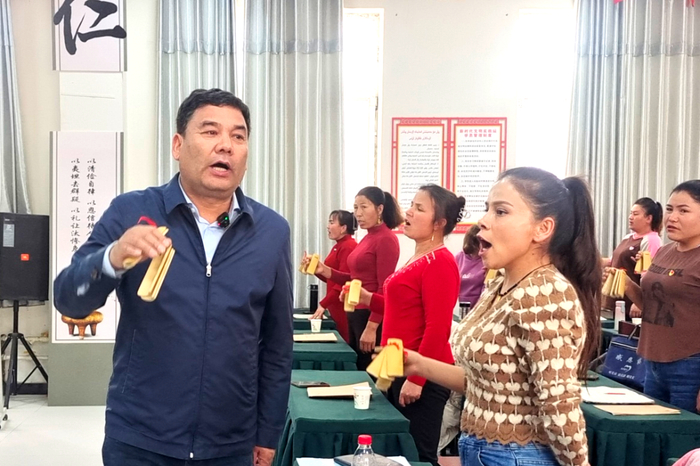 【代表委员话履职】库尔班·尼亚孜:让更多群众受益于国家通用语言