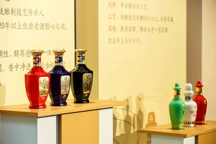 天时地利人和齐备,诗仙太白打响"渝酒振兴"开年第一枪|泸州老窖|诗仙