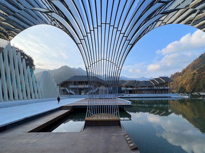龙形建筑:康县全域旅游游客集散中心 / 共生建筑farmerson architects
