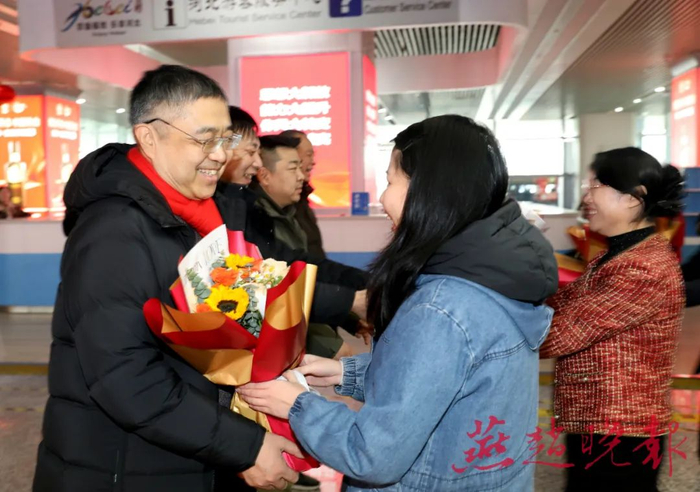 石家庄市男子桥牌队载誉归来