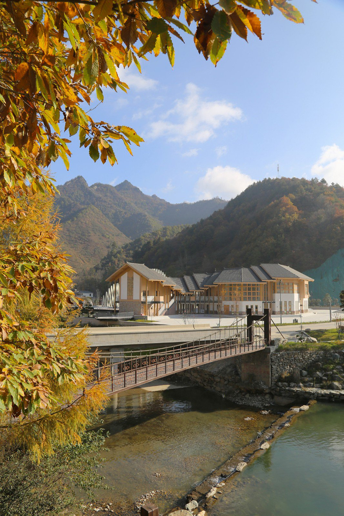 龙形建筑:康县全域旅游游客集散中心 / 共生建筑farmerson architects