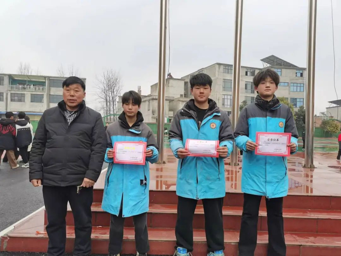 阜阳孙宇硕,肖晨雨,肖志豪谁认识?|阜阳市_新浪新闻