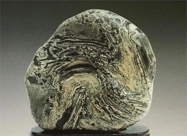 我们的幸福生活丨亲近奇石就是亲近自然访黄河石收藏家陶敬道