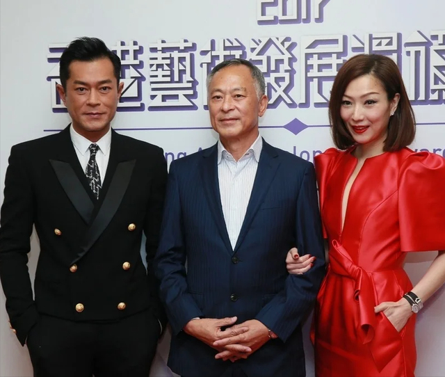 每周援助两三名贫困圈中人|香港|老板|古天乐_新浪新闻