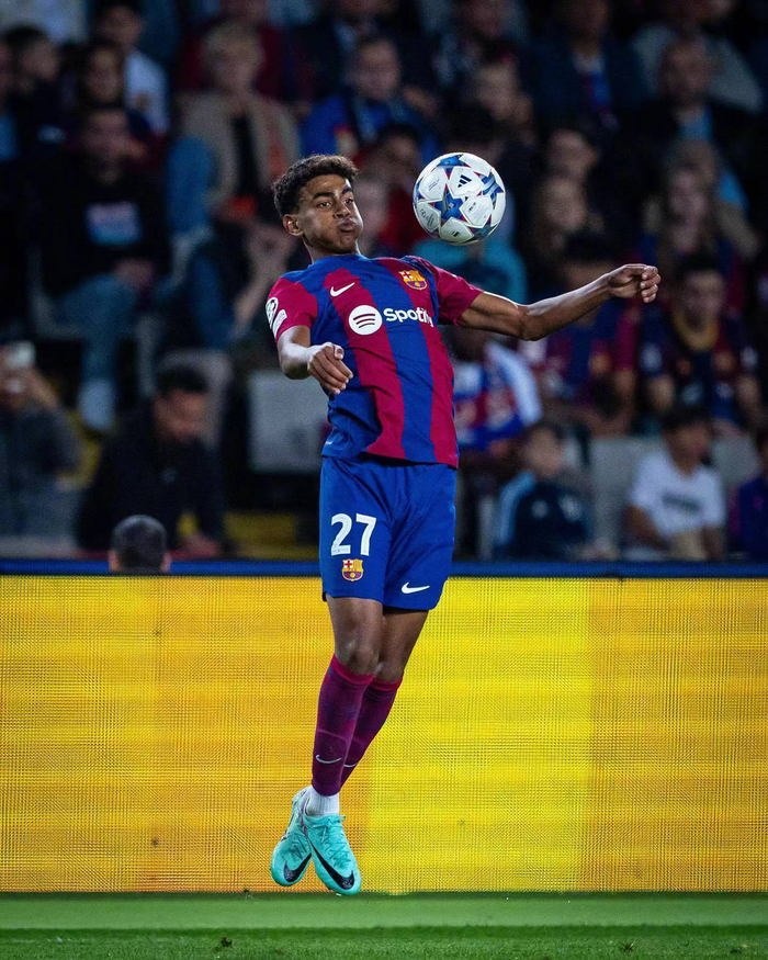 （图片来源：微博@巴塞罗那足球俱乐部）