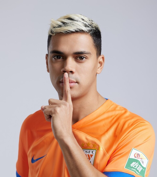 38分钟造2球,破210天中超球荒,三外援连线|帕托|中超_新浪新闻