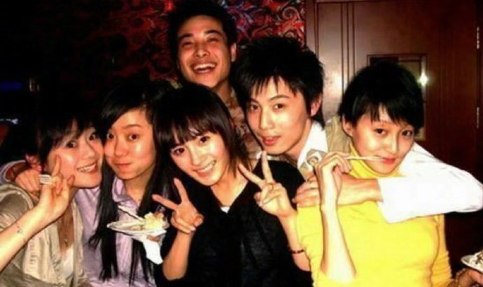 原来杨幂,张小斐,袁姗姗是同班同学……|袁姗姗|张小斐|杨幂_新浪新闻