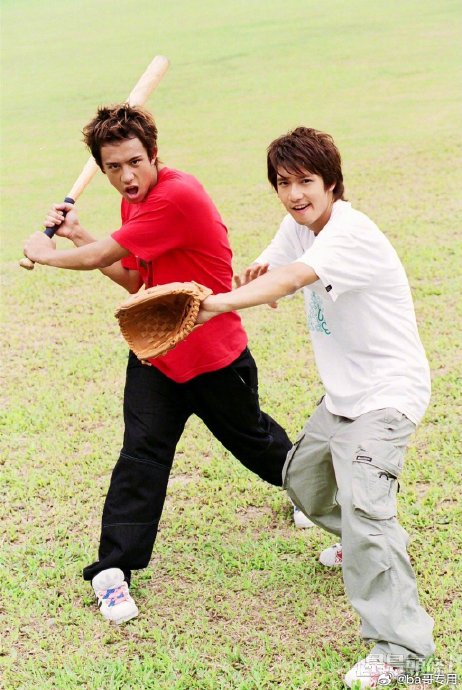 昔日英皇女版twins"boyz"组合成员张致恒在ins上晒出付款码