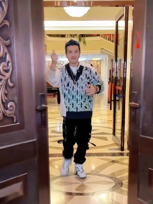 黄圣依杨子的5万平豪宅……|黄圣依|杨子_新浪新闻