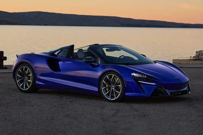 「迈凯伦artura」首款敞篷版曝光,年中就交车了!__财经头条