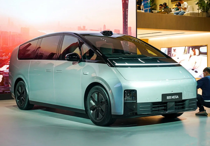 扫码领门票到场有豪礼7日宝安国际会展中心大型车展就等你来