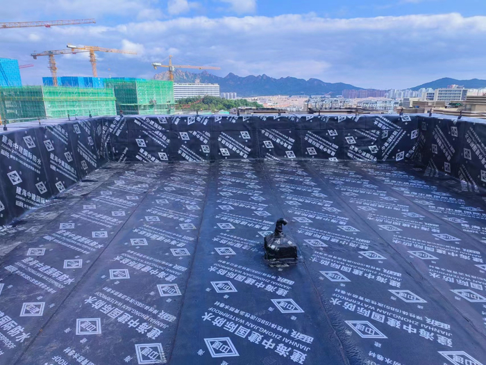 屋顶漏水施工前后效果对比