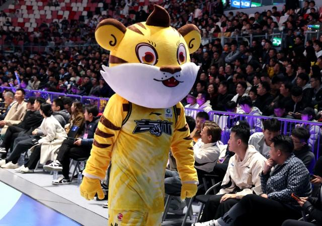 cba各队吉祥物首次集体亮相!