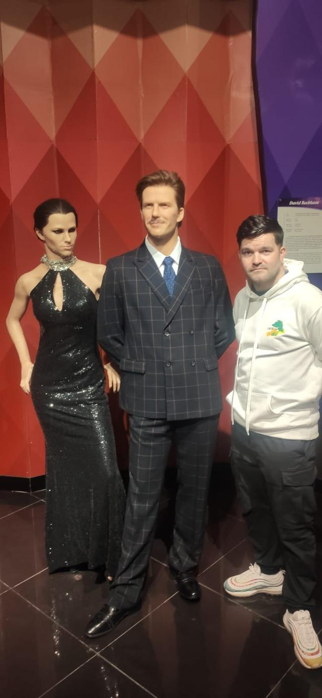 91越南一家蜡像馆中,梅西蜡像长得像内维尔|越南|莱昂内尔·梅西