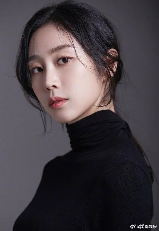 女团成员解散后,被曝在工厂做女工|女工_新浪新闻