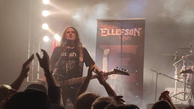贝斯手 david ellefson 离开megadeth以后似乎格外勤奋