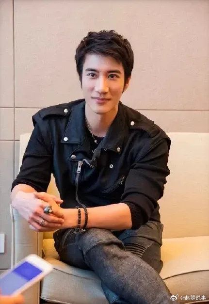 觉得王力宏性格是有些执拗的,明知和李靓蕾离婚……|李靓蕾|王力宏
