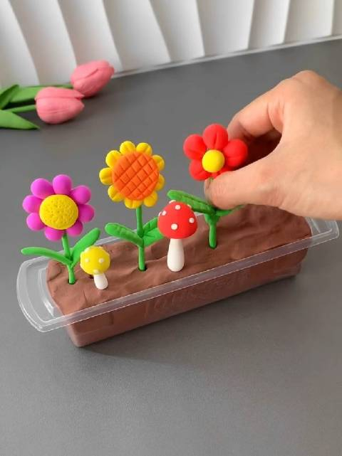 春天来啦用薯片盒和粘土做个漂亮的小花园吧