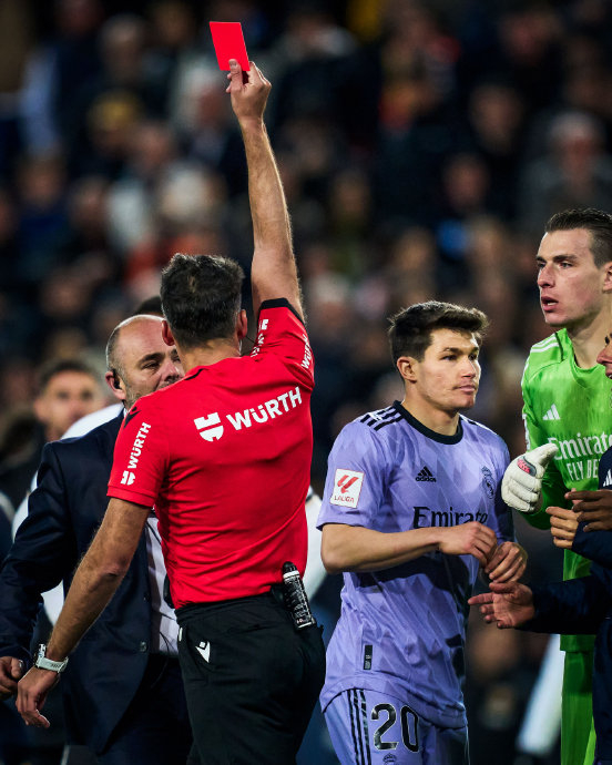 主裁判gil manzano谈罚下贝林厄姆:比赛结束后……|主裁判|比赛|贝林