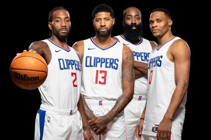 77分20板15助,三巨头齐发威!