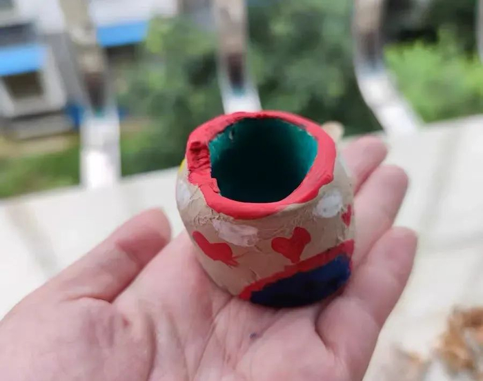 只需9步,就能完成一个陶艺作品,上手简单,还送12色颜料,围裙等|围裙