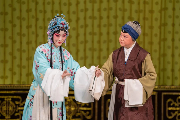 跟着镜头看大戏难得的黄派春秋配和宝藏青衣