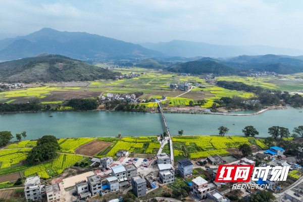 2024年3月2日,湖南省永州市江华瑶族自治县沱江镇羊古车村,碧绿的潇水